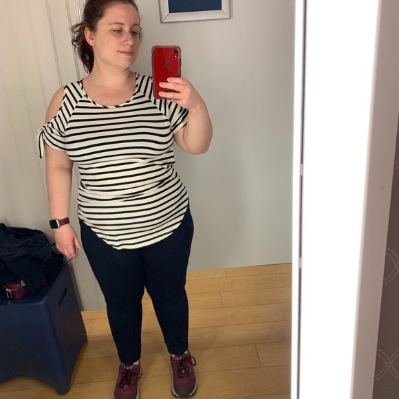 Green Envelope Cold Shoulder Black and White Striped Top Size Large EUC - Picture 3 of 8